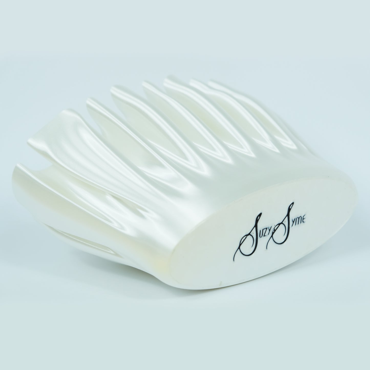 CORALINE Clutch - PEARL