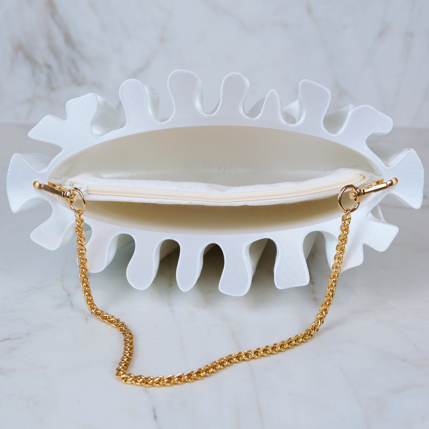 CORALINE Clutch - PEARL