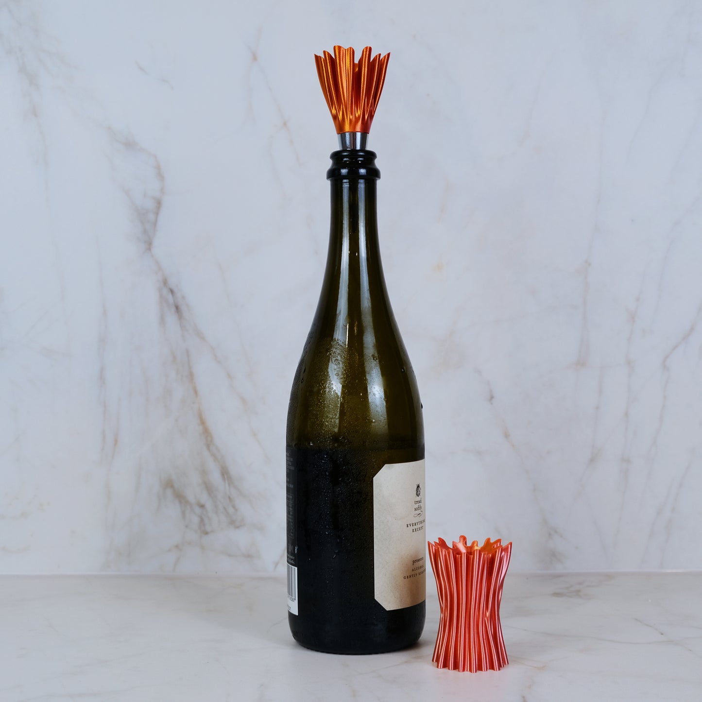CORALINE Wine Stopper & Holder