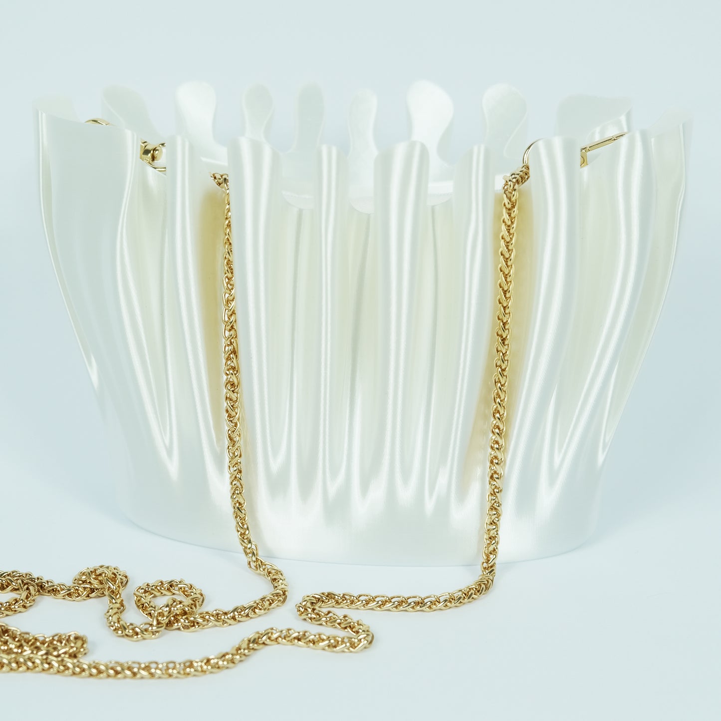 CORALINE Clutch - PEARL